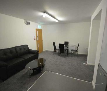 King Street, Leigh, WN7 - Photo 2