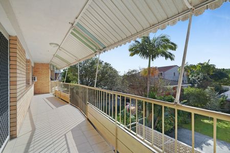 33/224 Marine Parade, Labrador QLD 4215 - Apartment For Rent - $750 | Domain - Photo 3