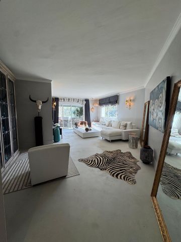 Middle Floor Apartment in The Golden Mile - Photo 3