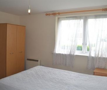 Two bedroom ground floor apartment - Siloam Place - Photo 4