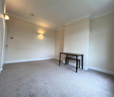 2 bedroom maisonette to rent - Photo 1