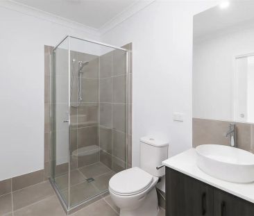 “Spacious and Stylish: House for Rent in Desirable Browns Plains Lo... - Photo 1