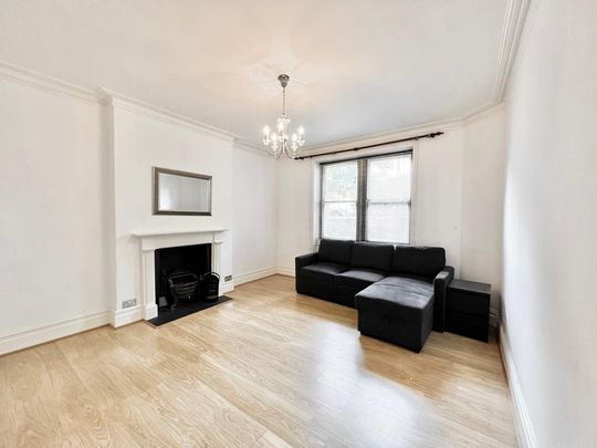 2 bedroom flat to rent - Photo 1