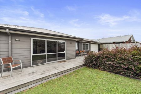 18A Donny Avenue, Chartwell — - Photo 4