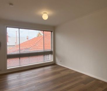 8/463 Brunswick Road, Brunswick West VIC 3055 - Photo 2