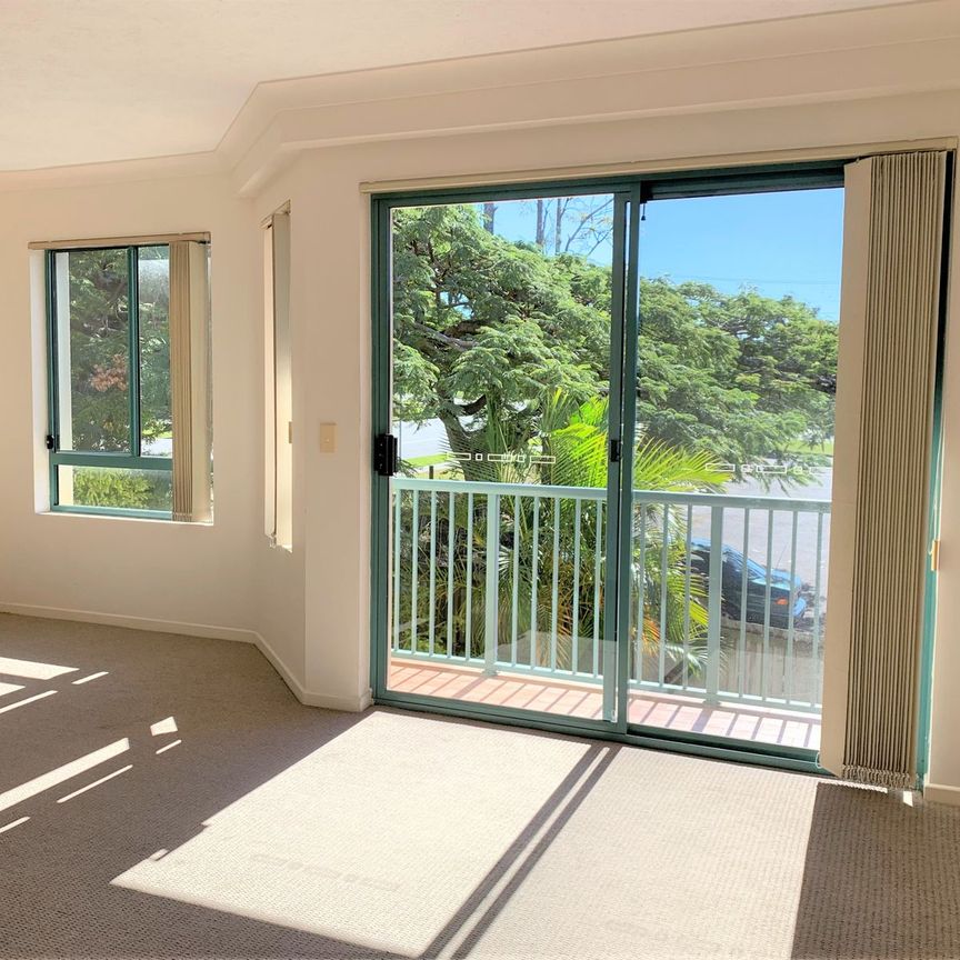 CENTRAL SOUTHPORT – FANTASTIC LOCATION - Photo 1