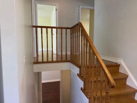 For Lease - 1377 Sheldon Avenue, Oakville, Ontario - Photo 4