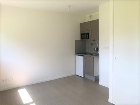 Location Appartement 1 pièce 21m² - Photo 3