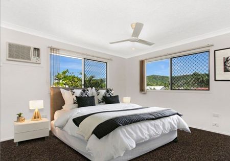 Spacious and Modern Living in Kirwan - 2/50 Fielding Way - Photo 5