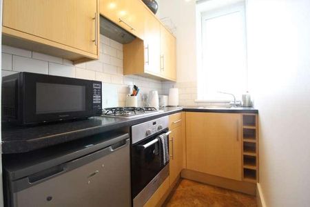 Pitstruan Place, Aberdeen, Top Left, AB10 - Photo 4