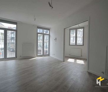 Volledig vernieuwd appartement van 55 m² met 2 slaapkamers en 2 balkons in het centrum van Antwerpen! - Photo 3