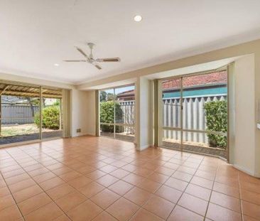 7 Delton Way, ATWELL WA 6164 - Photo 3