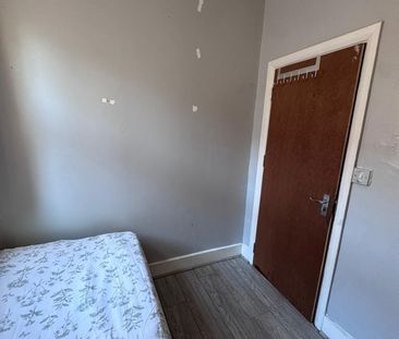Room in a Shared House, Mount Pleasant Road, N17 - Photo 4