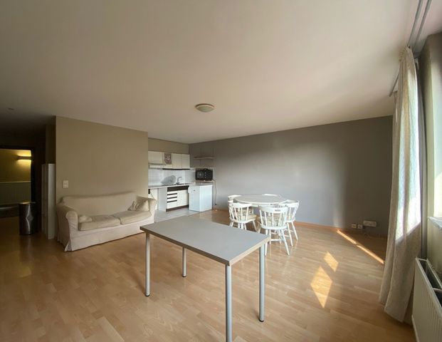 Beautiful unfurnished studio for rent in downtown Louvain-la-Neuve - Foto 1