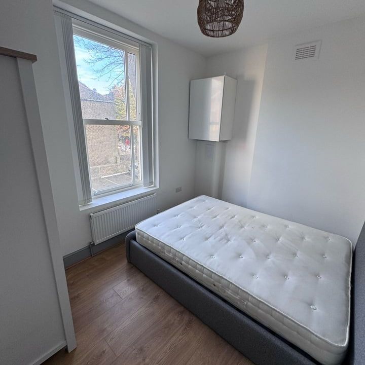 1 Bed Flat, Lewisham High Street, SE13 - Photo 1