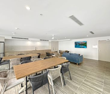 Beachside Fully Furnished 2 Bedroom Apartments 6 month lease and fl... - Photo 5