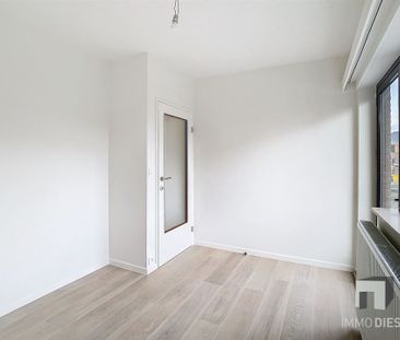 Gerenoveerd appartement met twee slaapkamers - Foto 2