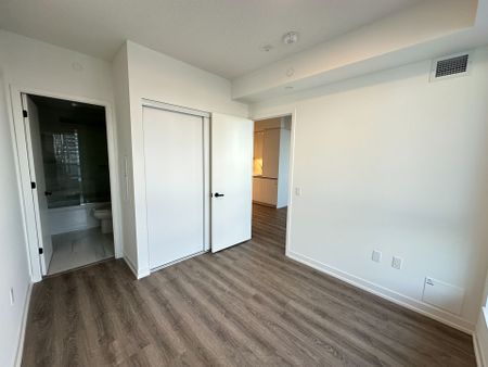 For Lease - 8 Interchange Way Unit# 508, Vaughan, Ontario - Photo 2