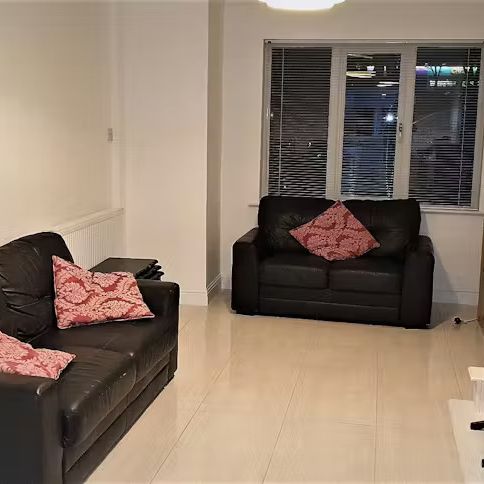 Seven Oaks, Dublin - Photo 1