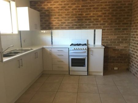 3/53 Sunbeam Street, Fairfield QLD 4103 - Photo 2