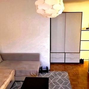 1½ Zimmer-Wohnung in Zürich - Kreis 9 Altstetten, möbliert, auf Zeit - Photo 2