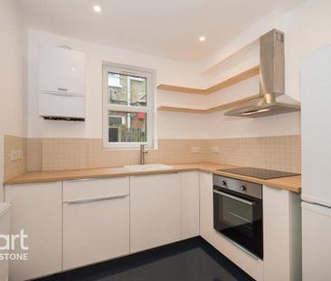 2 bedroom flat to rent - Photo 4