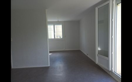 Location Appartement 5 pièces 75 m² La Châtre - Photo 5