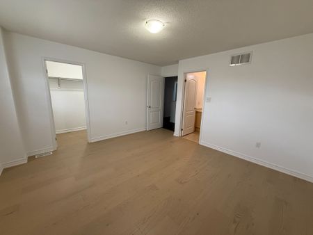 For Lease - 1771 Arborwood Drive, Oshawa, Ontario - Photo 5