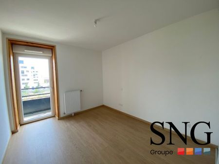 T3 AVEC GRAND BALCON ET PARKING - Photo 3