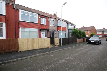 3 bedrooms House - Terraced for Sale - Photo 2