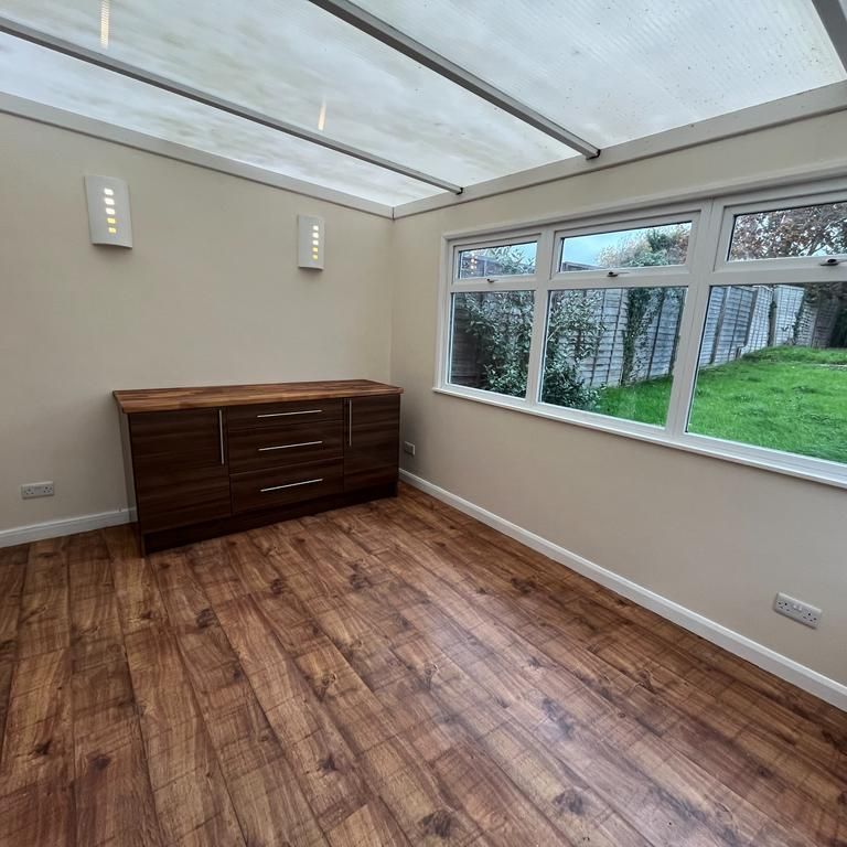 3 bedroom semi-detached house to rent - Photo 1