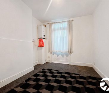 2 bedroom duplex to rent - Photo 1