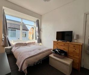 3 bedroom terraced house to rent - Photo 6