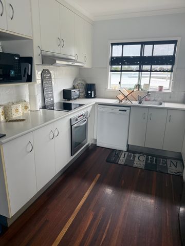 Andergrove - Photo 4