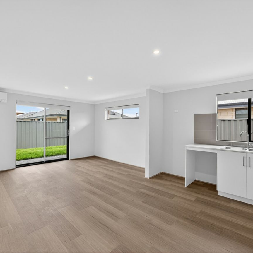 Four Bedroom Dual Living Property! Brand New Build! - Photo 1