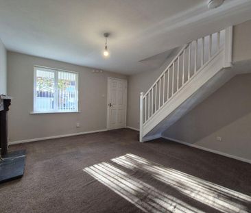 2 bedroom semi-detached house to rent - Photo 5