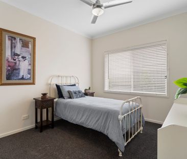 5 Player Street, North Lakes QLD 4509 - House For Rent - $780 | Domain - Photo 2