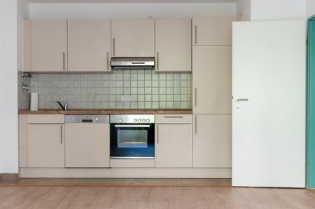 Innere Neustadt - 2-Zimmer-Wohnung mit Einbauküche und TG-Stellplatz - Photo 4