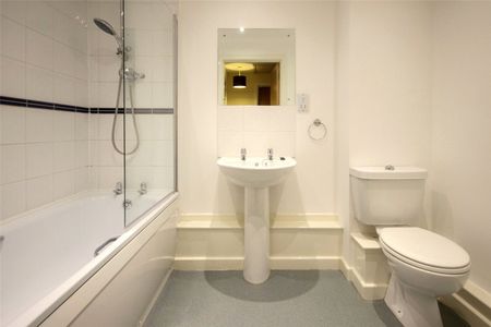 Midland Mews, - Photo 3