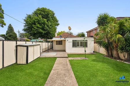 19 Downey Street, Bexley NSW 2207 - House For Rent | Domain - Photo 5