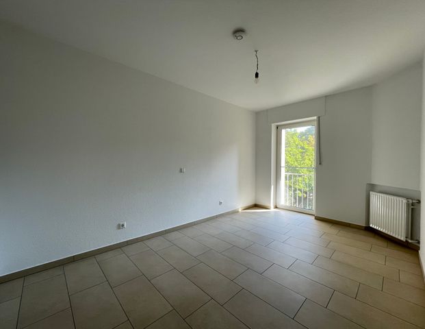 Lichtdurchflutete 3-ZKB-Wohnung mit Loggia in Gütersloh-Kattenstroth - Photo 1