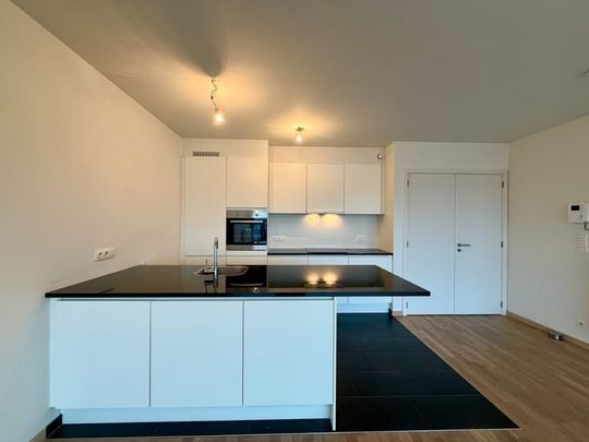 Appartement te huur - Photo 1