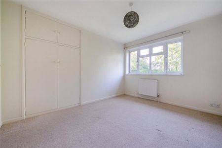 5 bedroom detached house to rent - Photo 3