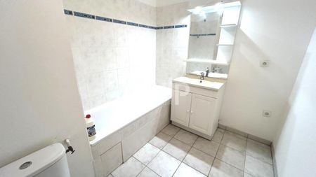 Appartement à louer à Henin Beaumont - Réf. LGLI15112-5536185 - Photo 5