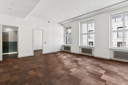 "First rental - Living directly on the Reuss and by the water tower!" - Photo 5