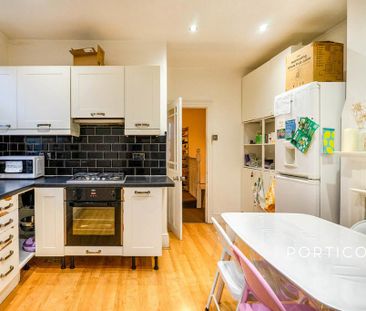 3 bedroom flat to rent - Photo 6