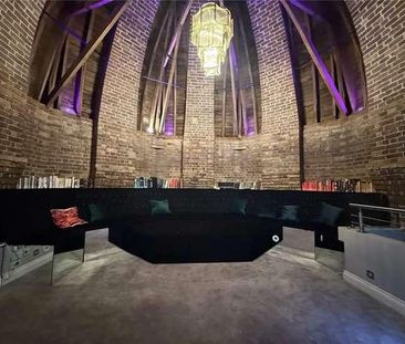 The Dome, Princess Park Manor, Royal Drive, N11 - Photo 1