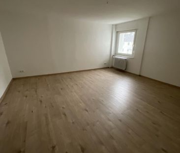 Bezugsfertige 3-Zimmer-Wohnung in modernisiertem Haus in Hagen Boele - Photo 1