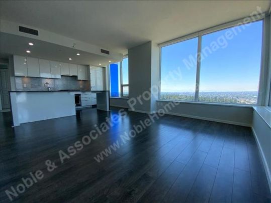 5XXX Barker Avenue 3207 Burnaby - Photo 1