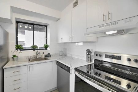 The Olympic Village — 1 Bedroom available at 5199 Sherbrooke Est, unit 3361, Montreal - Photo 3